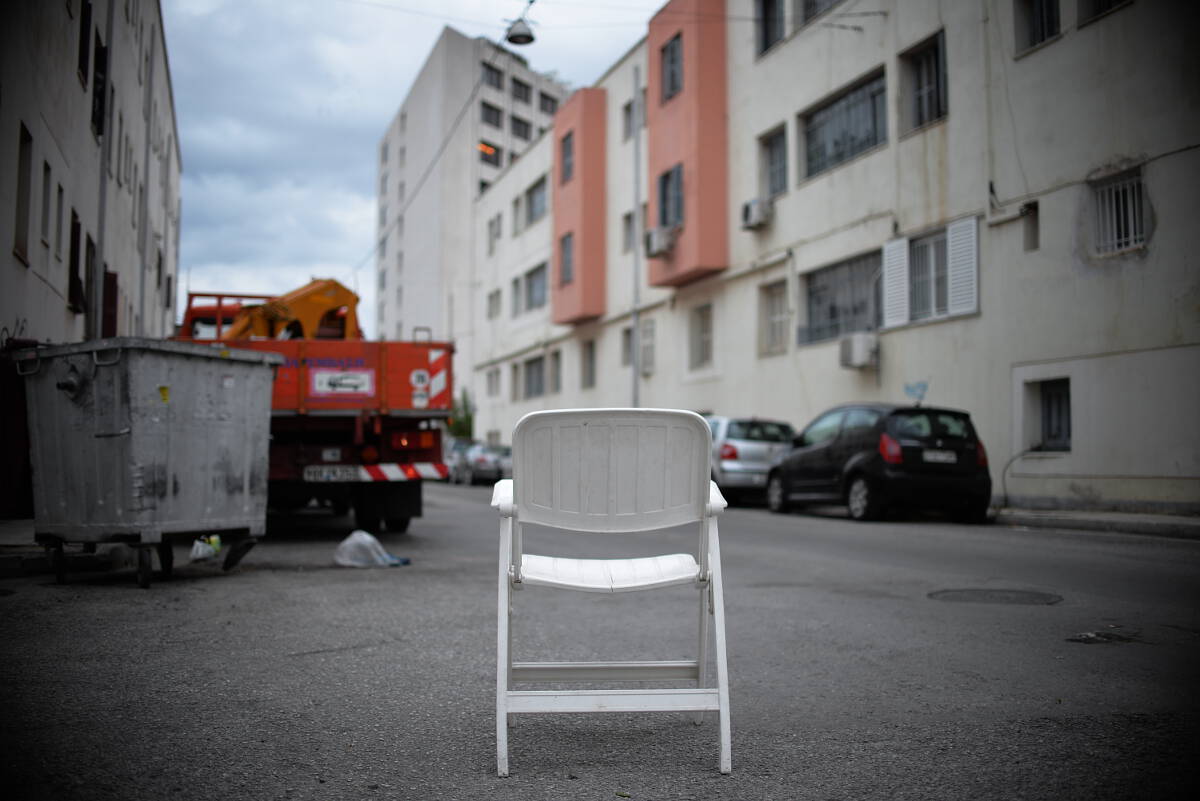 disjunction-3-armchair-on-descartes-street-at-the-neos-kosmos-refugee-housing-project